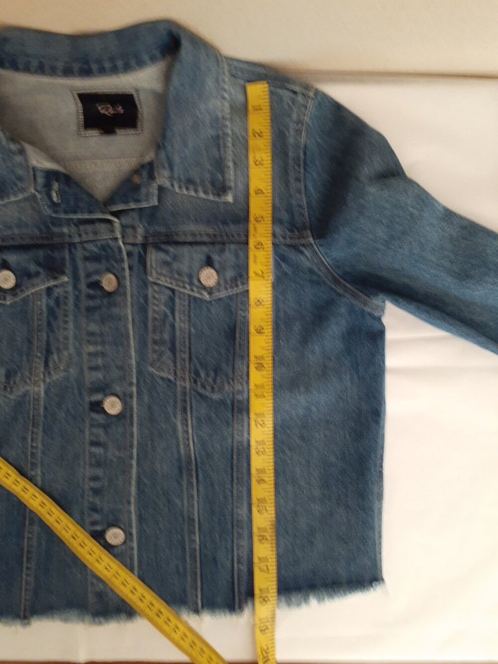 Rails Cropped Denim Jacket - Picture 14 of 15